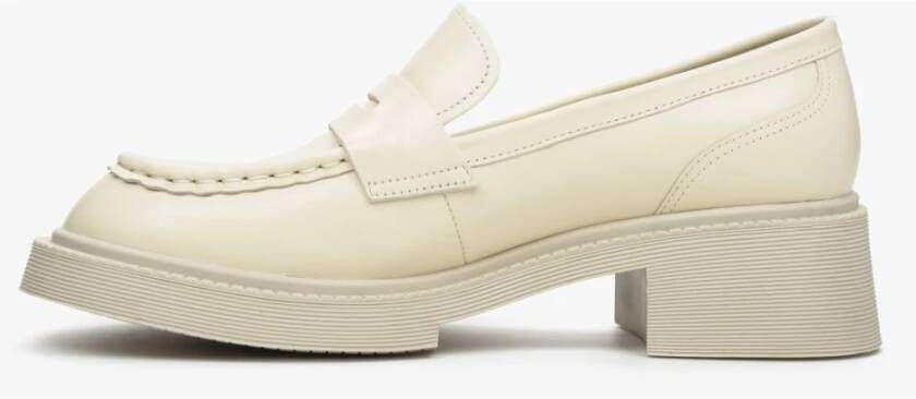 Estro Dames Lichtbeige Penny Loafers met Stevige Hak gemaakt van Echt Leer Er00113577 Beige Dames