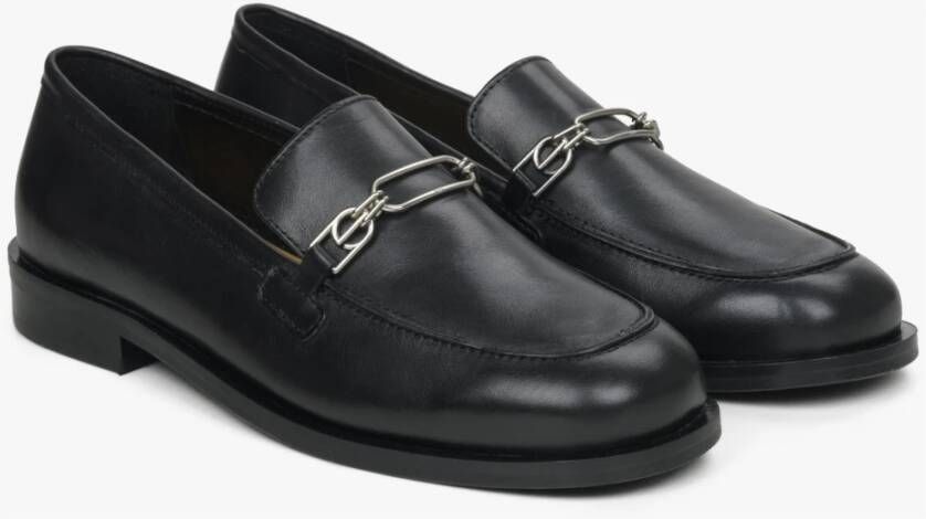 Estro Dames Zwarte Leren Penny Loafers met een Zilveren Ketting Er00114527 Black Dames