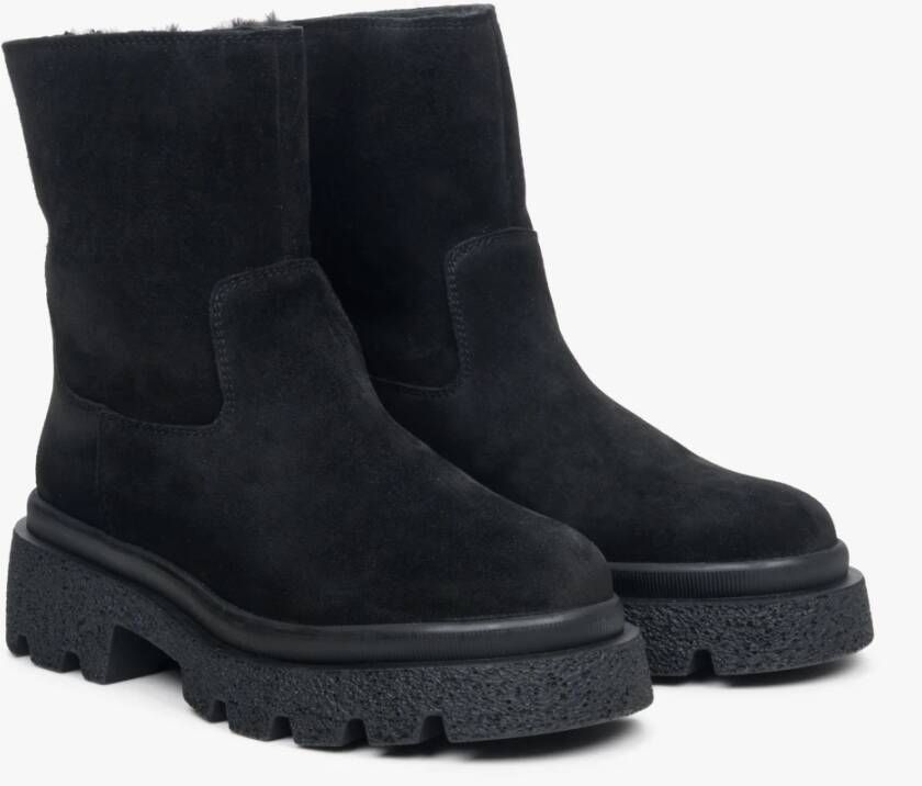 Estro Zwarte Velours Enkellaarzen voor de Winter Er00113908 Black Dames