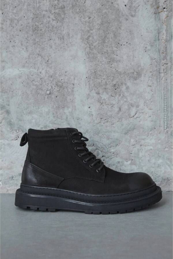 Estro Heren Zwarte Enkellaarzen met Isolatie gemaakt van Echt Nubuck Er00114240 Black Heren