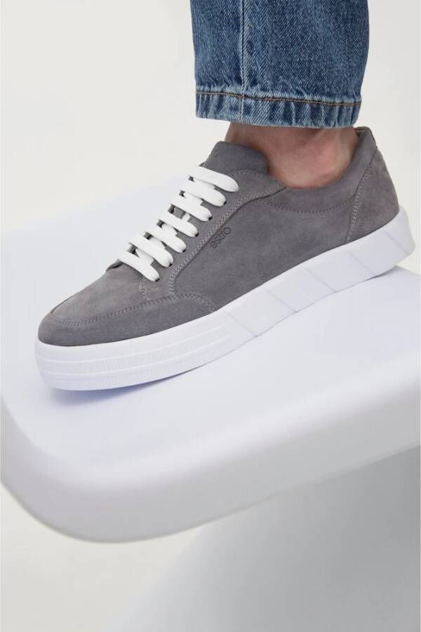 Estro Heren Grijs Echt Velours Sneakers voor de Herfst Er00112842 Gray Heren