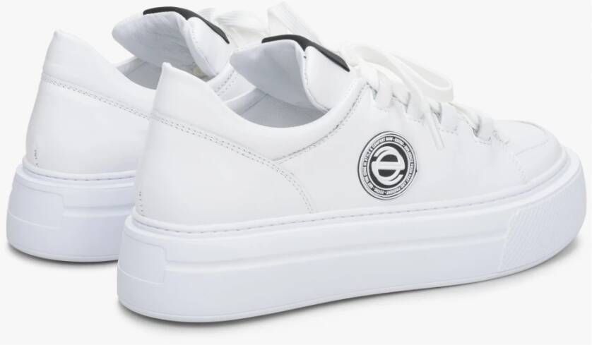 Estro Dames Witte Platform Sneakers gemaakt van Echt Leer Er00114566 White Dames