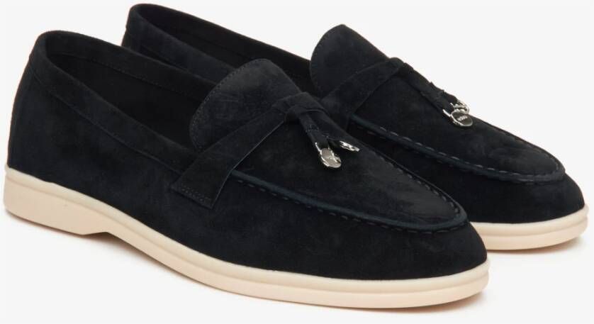 Estro Zwarte Tassel Loafers voor Dames gemaakt van Velours Er00115750 Black Dames