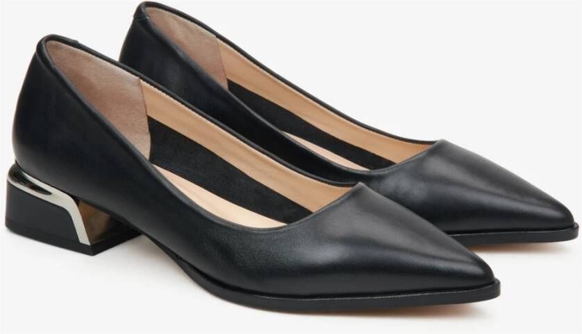 Estro Zwarte Lage Hakken Pumps voor Dames gemaakt van Echt Leer Er00115101 Black Dames