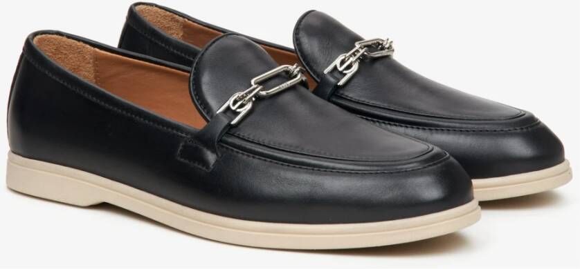 Estro Zwarte loafers voor dames gemaakt van premium Italiaans echt leer met een zilveren ketting Black Dames