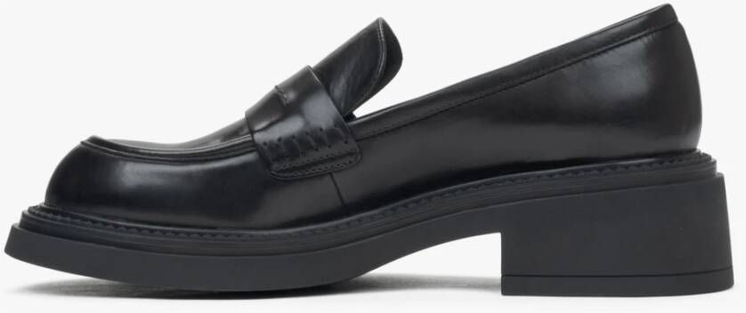 Estro Zwarte Penny Loafers voor dames met vierkante hak Black Dames