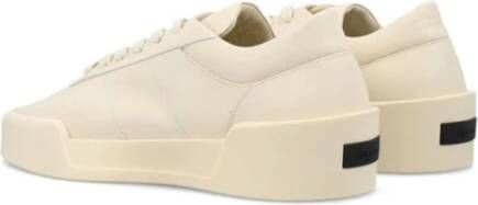 Fear Of God Witte Laagtop Aerobic Sneakers Beige Dames