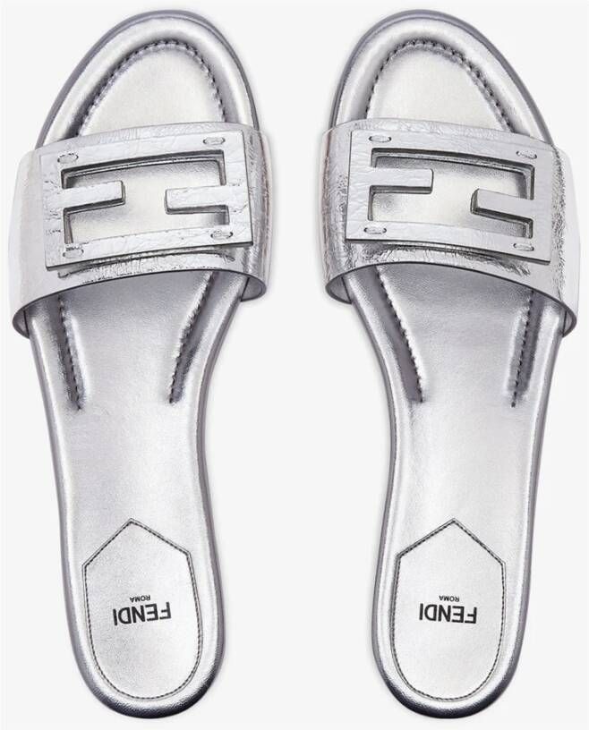 Fendi Champagne Metallic Leren Slides met FF Motief Gray Dames