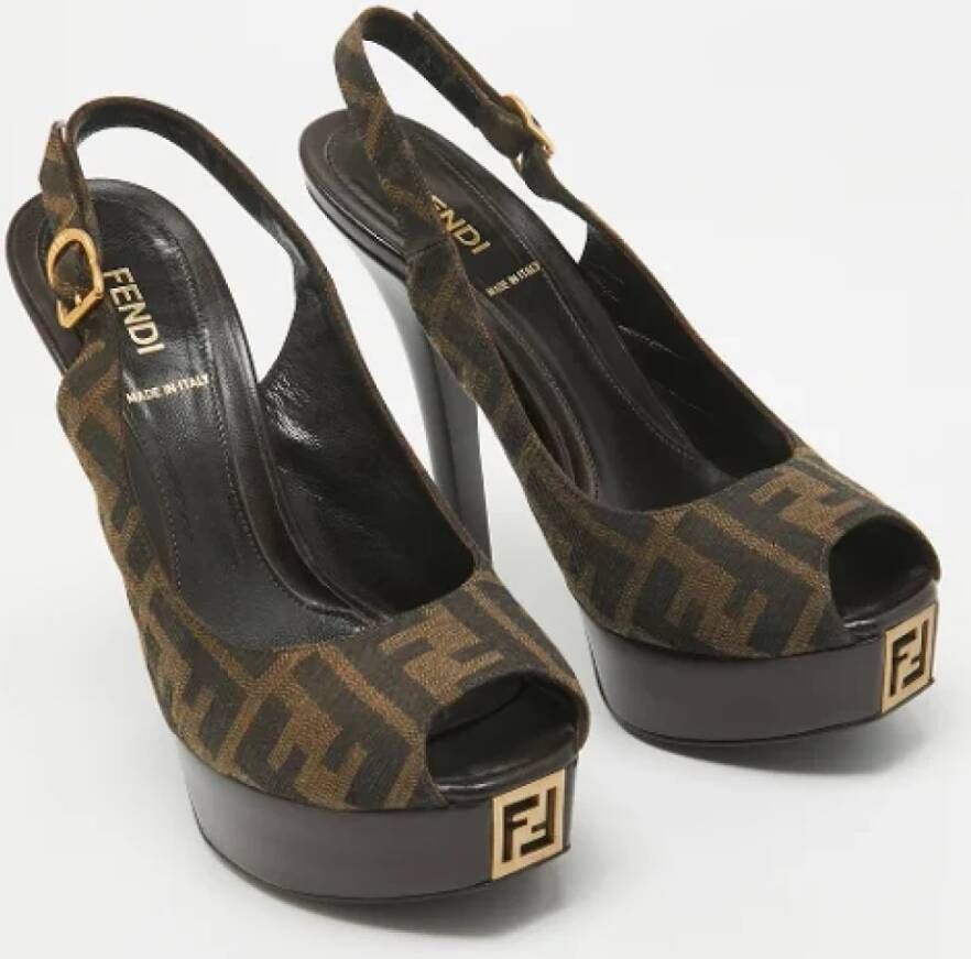 Fendi Vintage Pre-owned Canvas heels Brown Dames