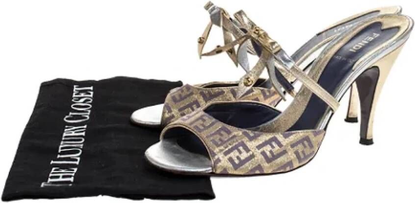 Fendi Vintage Pre-owned Canvas sandals Gray Dames