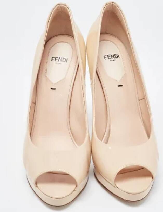 Fendi Vintage Pre-owned Leather heels Beige Dames