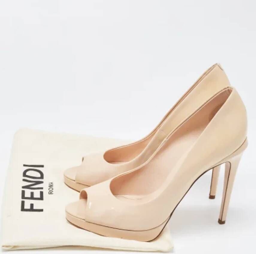 Fendi Vintage Pre-owned Leather heels Beige Dames