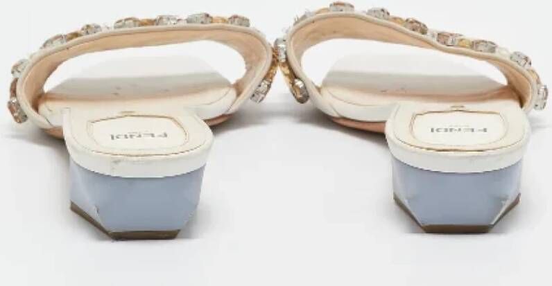 Fendi Vintage Pre-owned Leather sandals Beige Dames