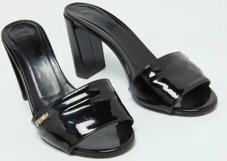 Fendi Vintage Pre-owned Leather sandals Black Dames