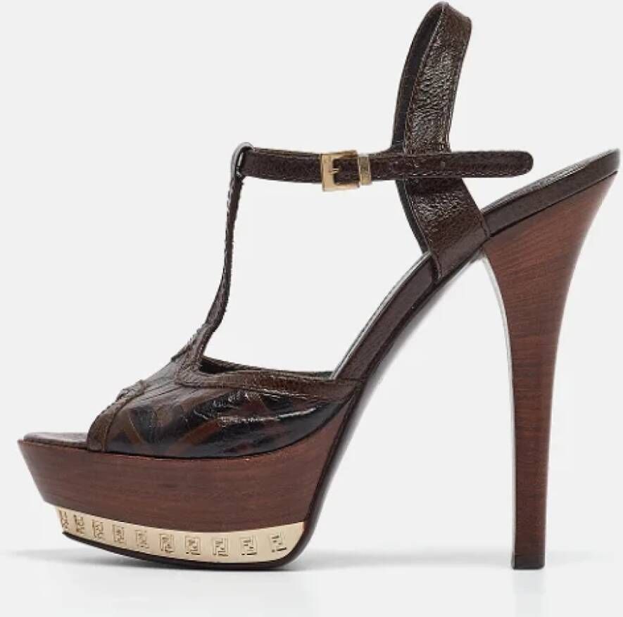 Fendi Vintage Pre-owned Leather sandals Brown Dames