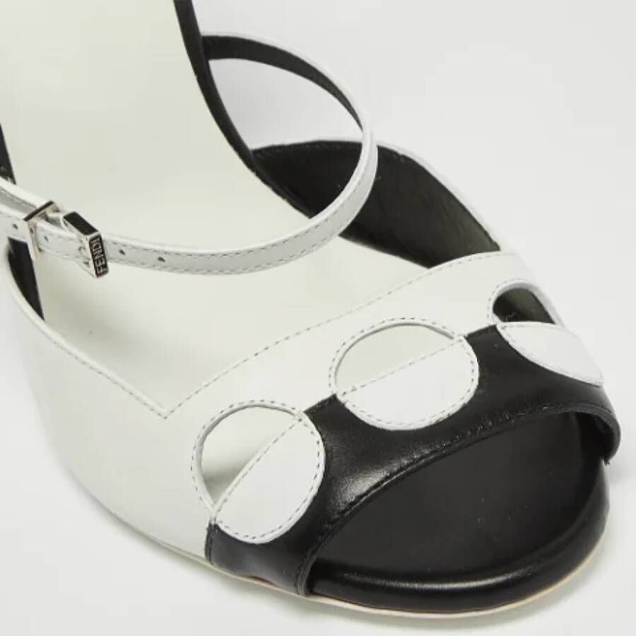 Fendi Vintage Pre-owned Leather sandals White Dames