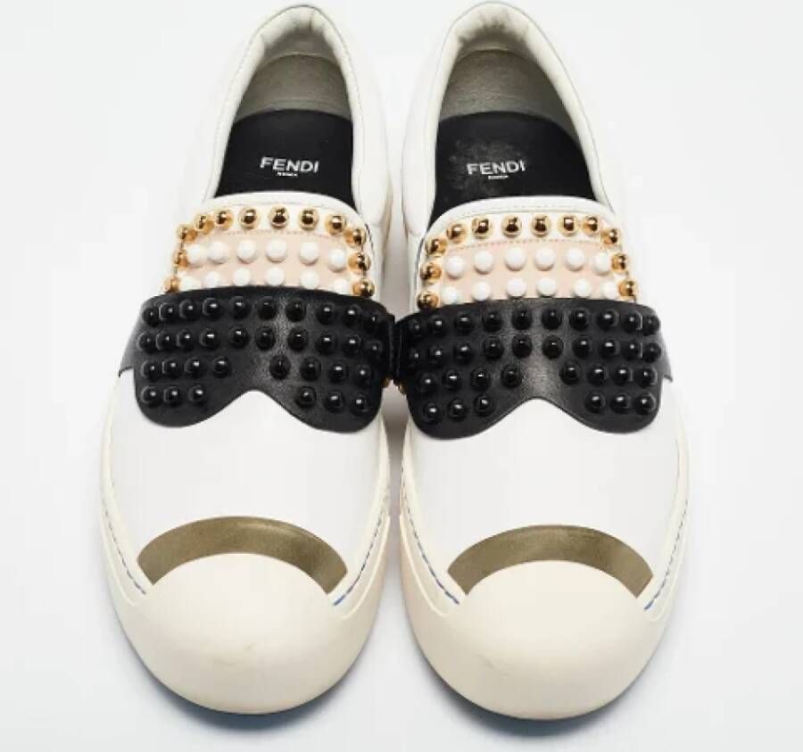 Fendi Vintage Pre-owned Leather sneakers White Dames