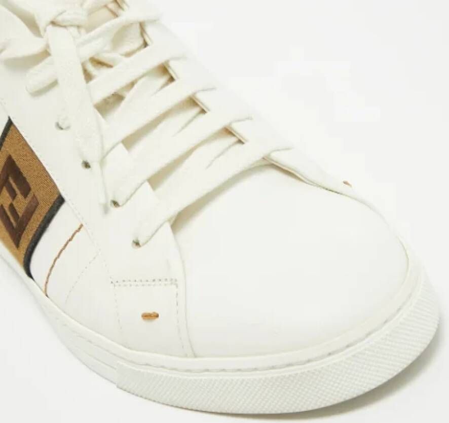 Fendi Vintage Pre-owned Leather sneakers White Heren