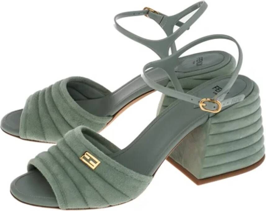 Fendi Vintage Pre-owned Suede sandals Green Dames