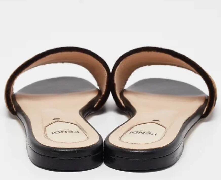 Fendi Vintage Pre-owned Velvet sandals Brown Dames