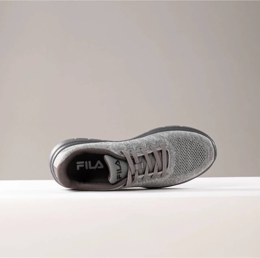 Fila Hardloopschoenen voor Mannen en Vrouwen Gray Heren