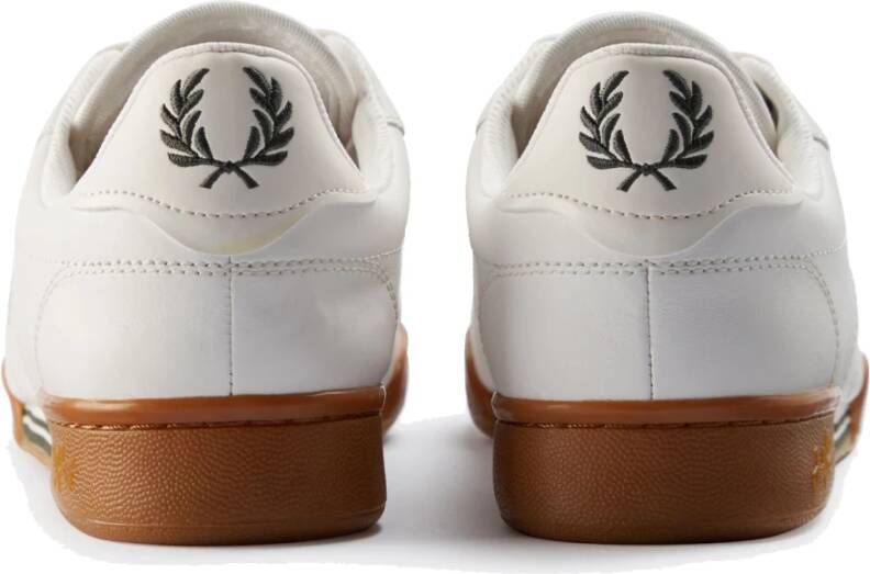 Fred Perry Leren Tennissneaker met Contrasterende Hiel en Rand White Heren