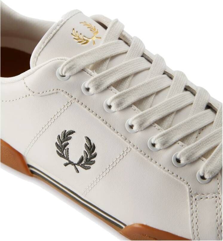 Fred Perry Leren Tennissneaker met Contrasterende Hiel en Rand White Heren