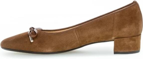 Gabor Bruine Suède Pumps met Velours Detail Brown Dames