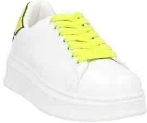 Gaëlle Paris Sneakers met Rubberen Hiel Yellow Dames