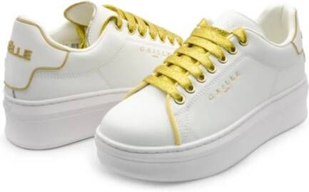 Gaëlle Paris Witte en gouden damesschoenen White Dames