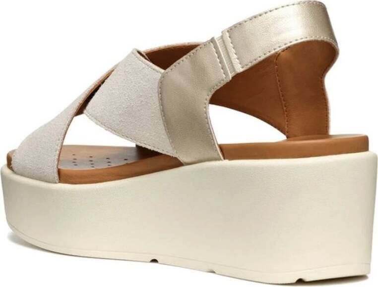 Geox Beige Platte Sandalen voor Vrouwen Beige Dames