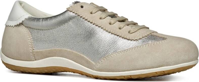 Geox D Vega Schoenen Beige Dames