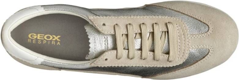 Geox D Vega Schoenen Beige Dames