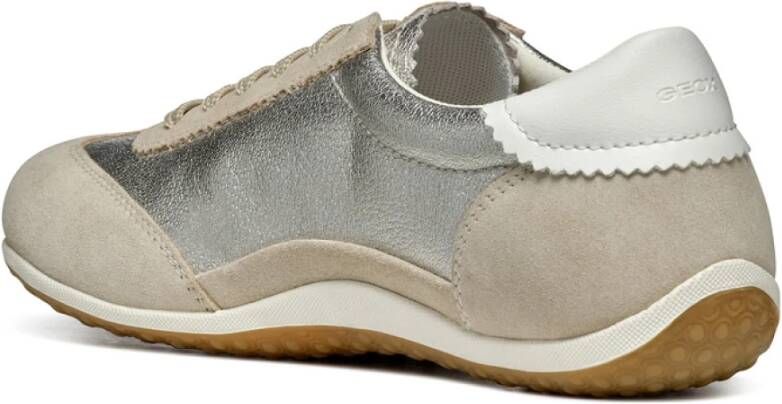 Geox D Vega Schoenen Beige Dames