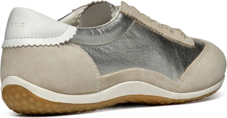 Geox D Vega Schoenen Beige Dames