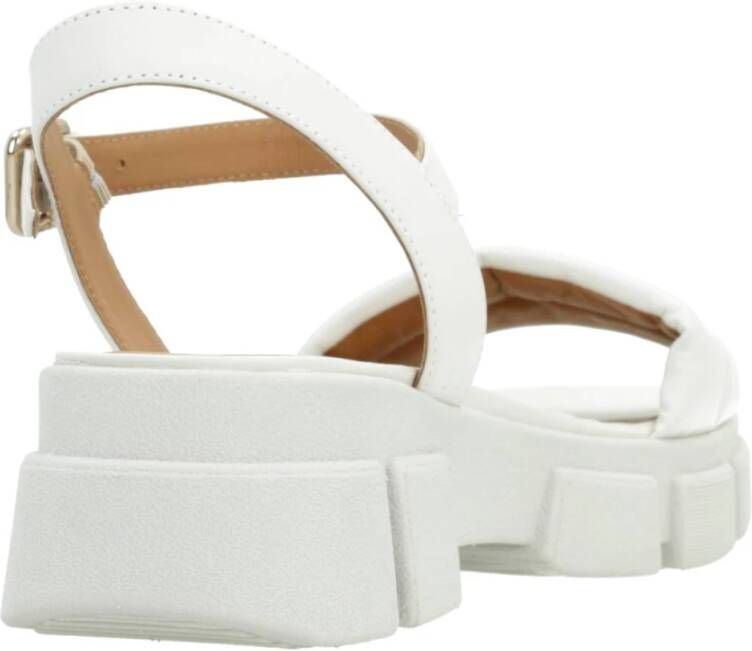 Geox Comfortabele platte sandalen voor vrouwen White Dames