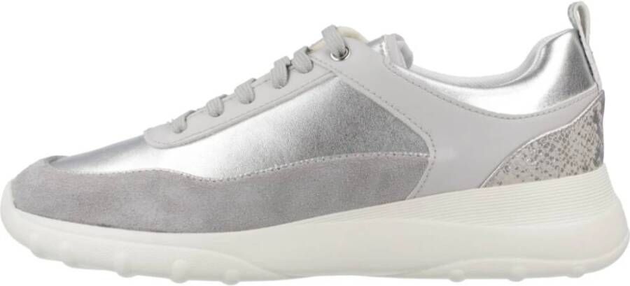 Geox Stijlvolle Casual Sneakers voor Vrouwen Gray Dames