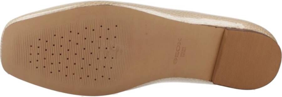 Geox Stijlvolle Loafers met Marsilea Detail Beige Dames