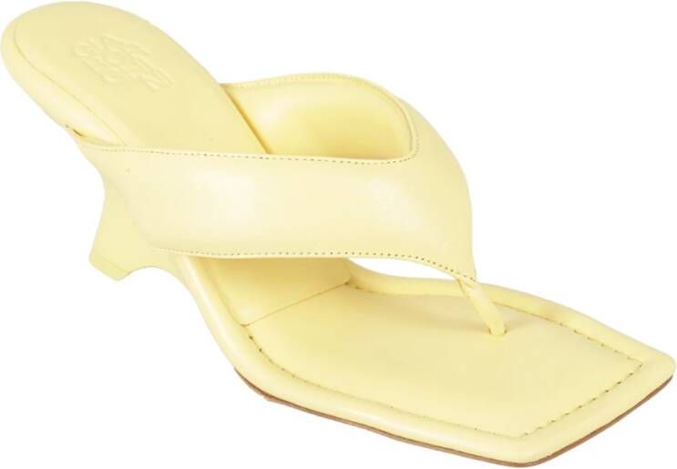 Gia Borghini Stijlvolle Thong Sleehak Sandalen Yellow Dames