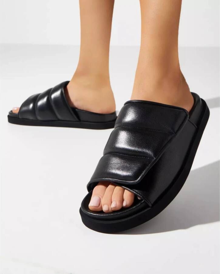 Gia Borghini Zwarte leren sandalen met klittenbandsluiting Black Dames