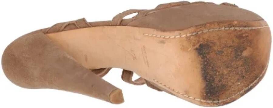 Giambattista Valli Pre-owned Suede sandals Beige Dames