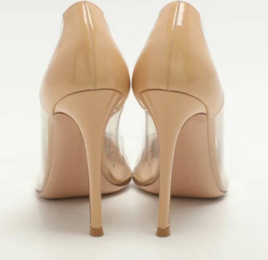 Gianvito Rossi Pre-owned Fabric heels Beige Dames