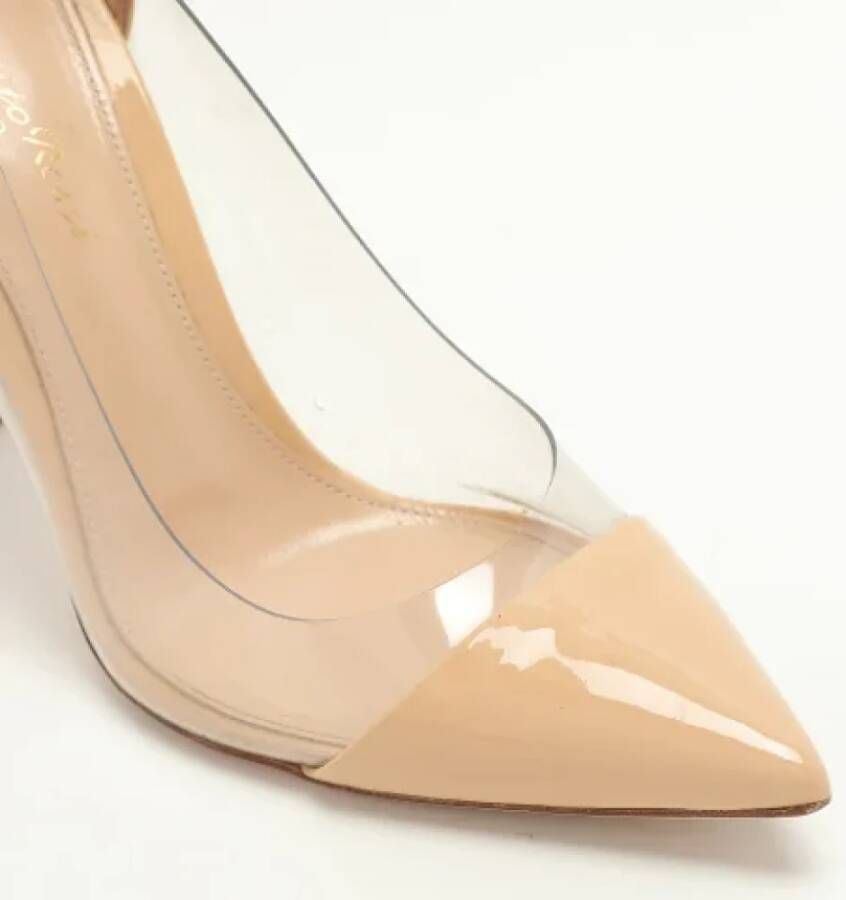 Gianvito Rossi Pre-owned Fabric heels Beige Dames