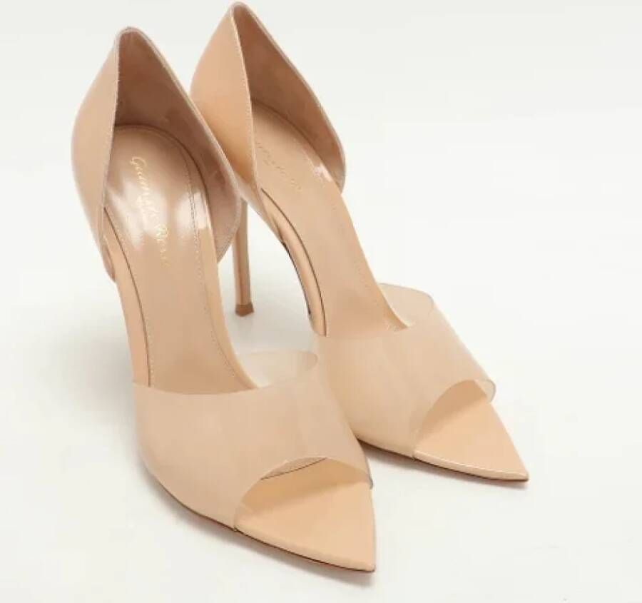 Gianvito Rossi Pre-owned Fabric heels Beige Dames