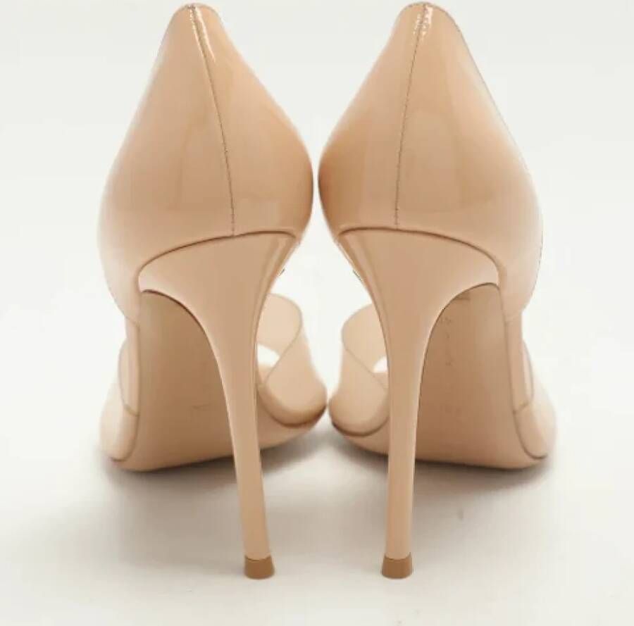 Gianvito Rossi Pre-owned Fabric heels Beige Dames