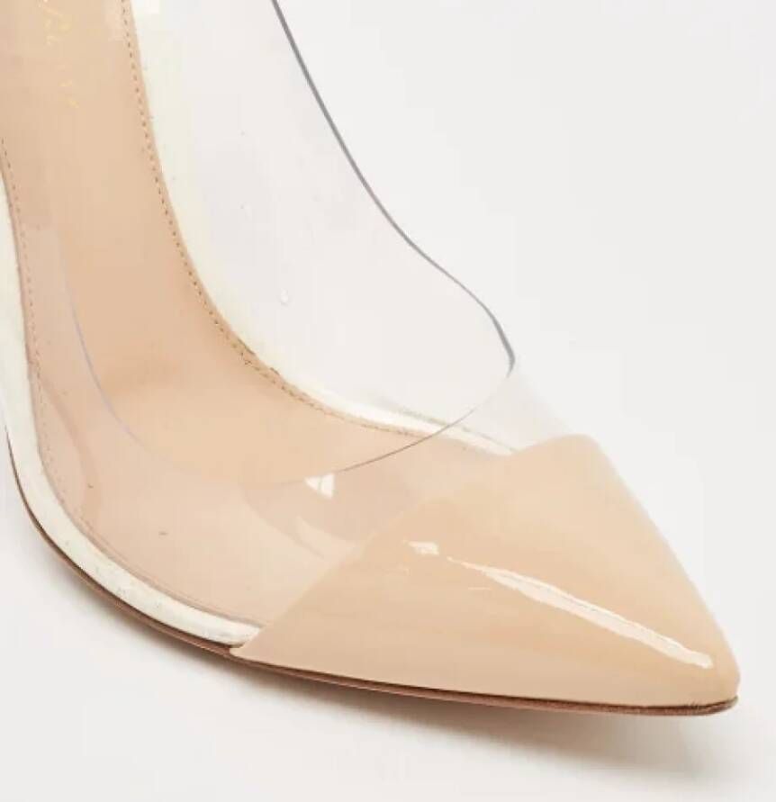 Gianvito Rossi Pre-owned Fabric heels Beige Dames