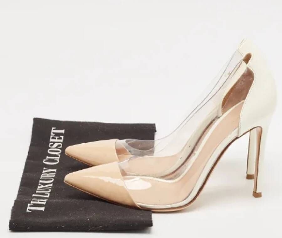 Gianvito Rossi Pre-owned Fabric heels Beige Dames