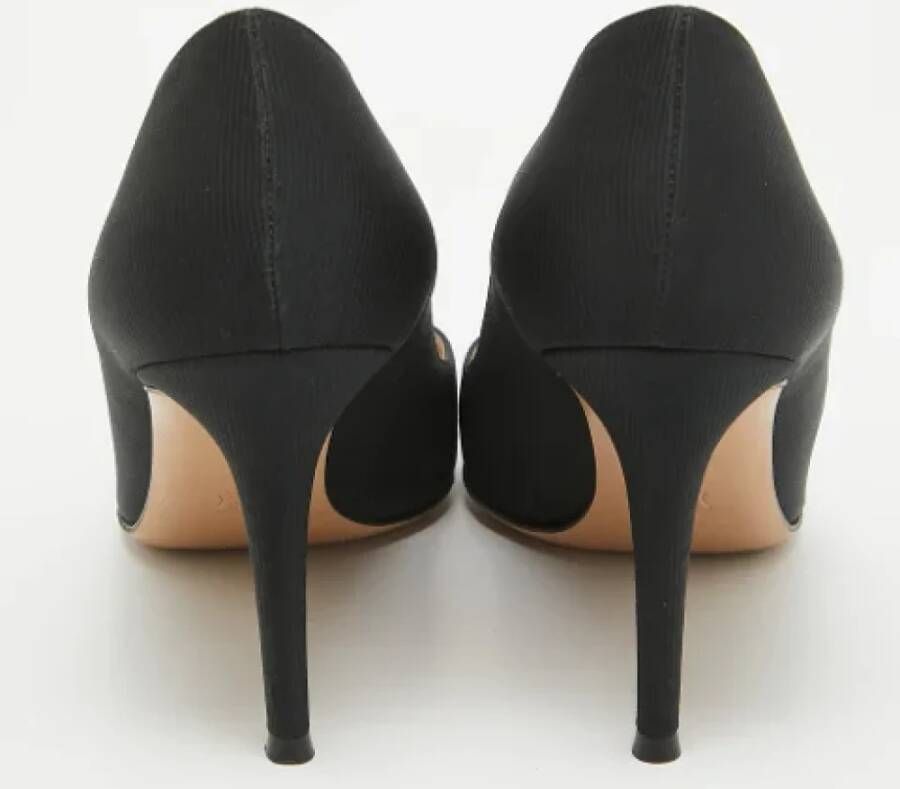 Gianvito Rossi Pre-owned Fabric heels Black Dames