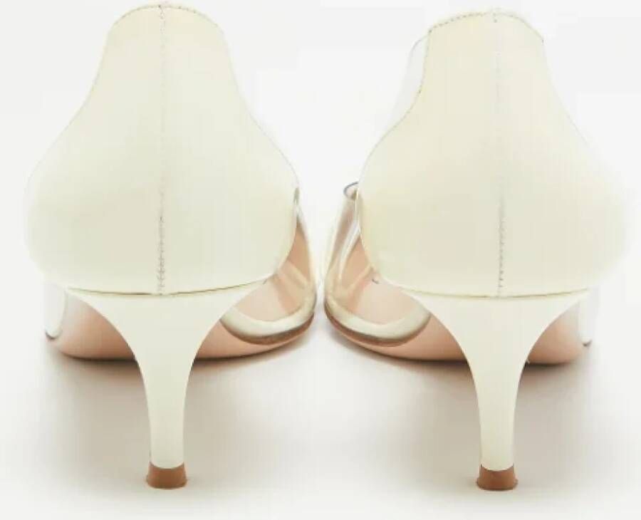 Gianvito Rossi Pre-owned Fabric heels White Dames