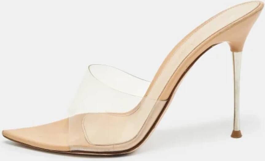 Gianvito Rossi Pre-owned Fabric sandals Beige Dames